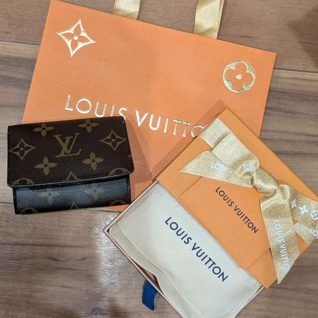 Louis Vuitton モノグラム カードケース 名刺入れ