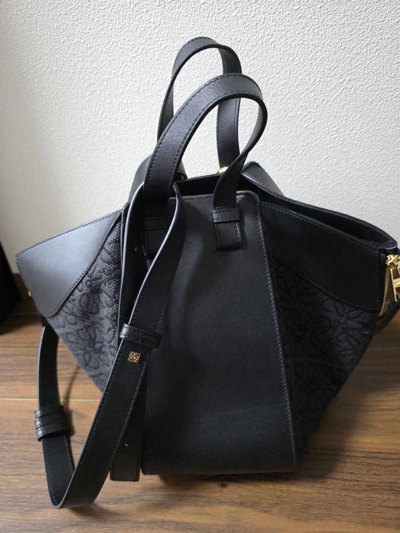 【チャーム付】LOEWEハンモックアナグラム/スモールブラック