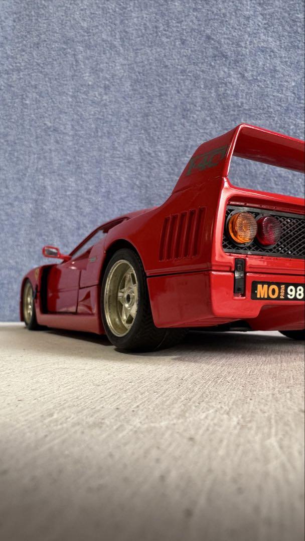 1/18 フェラーリF40 Burago ミニカー