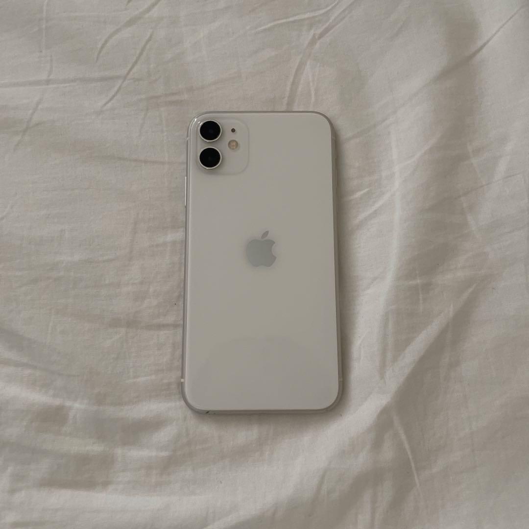 Apple iPhone 11 128GB ホワイト 本体