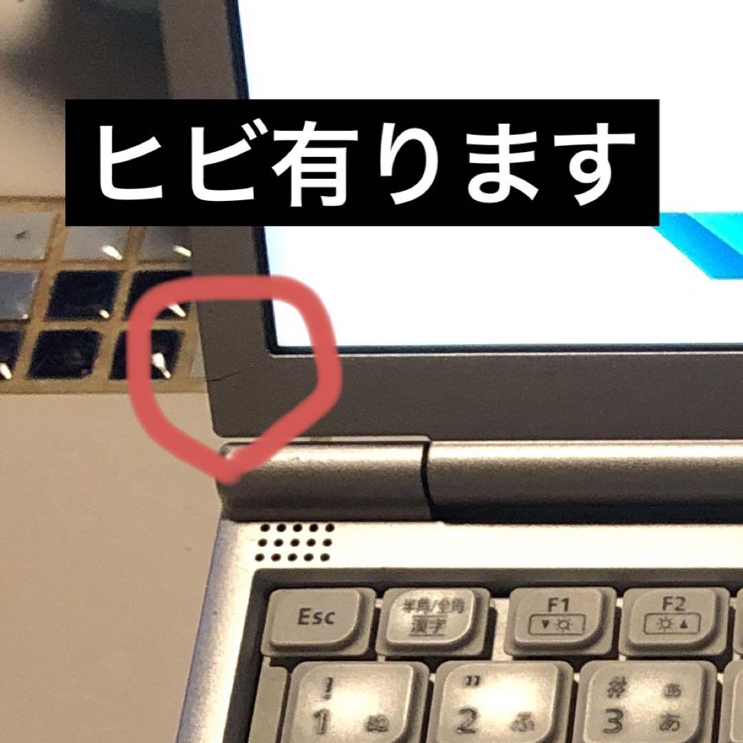 ✟