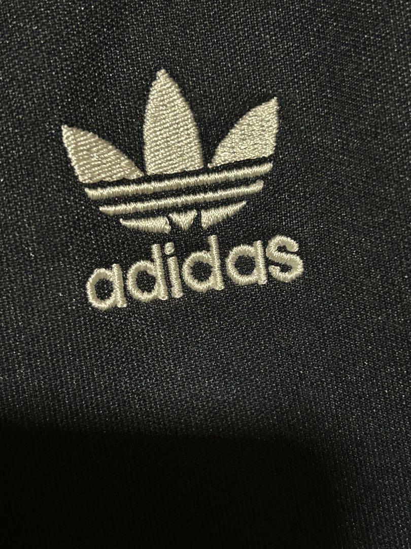 adidas アディダス トラックジャケット ジャージ ブラック 刺繍ロゴ