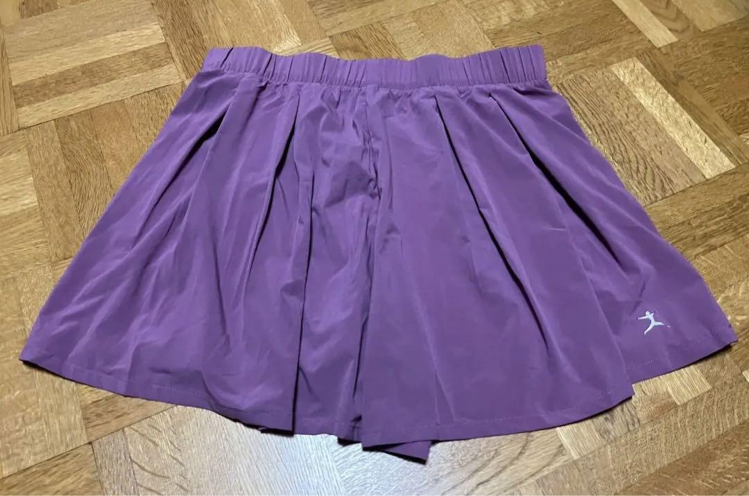 ダンスキン新品DANSKINスカート型パンツmサイズヨガランニングノースフェイス