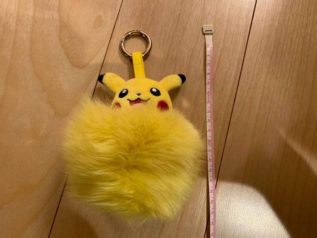 メルカリ 入手困難 韓国ost 別注ポケモンコラボ ピカチュウ チャーム キーホルダー キャラクターグッズ 6 000 中古や未使用のフリマ メルカリ 入手困難 韓国ost 別注ポケモンコラボ ピカチュウ チャーム キーホルダー キャラクターグッズ 6 000 中古や未使用のフリマ