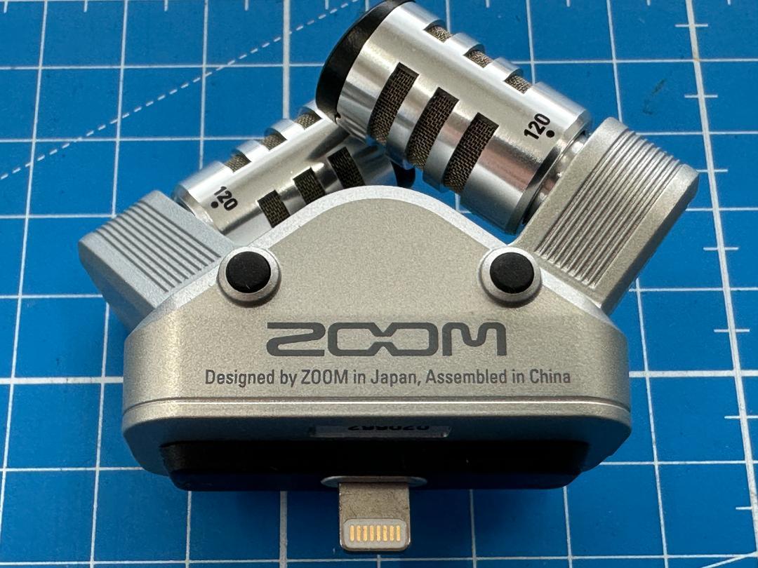 ZOOM ( ズーム ) / IQ6　XYステレオマイクロフォン iPhone用
