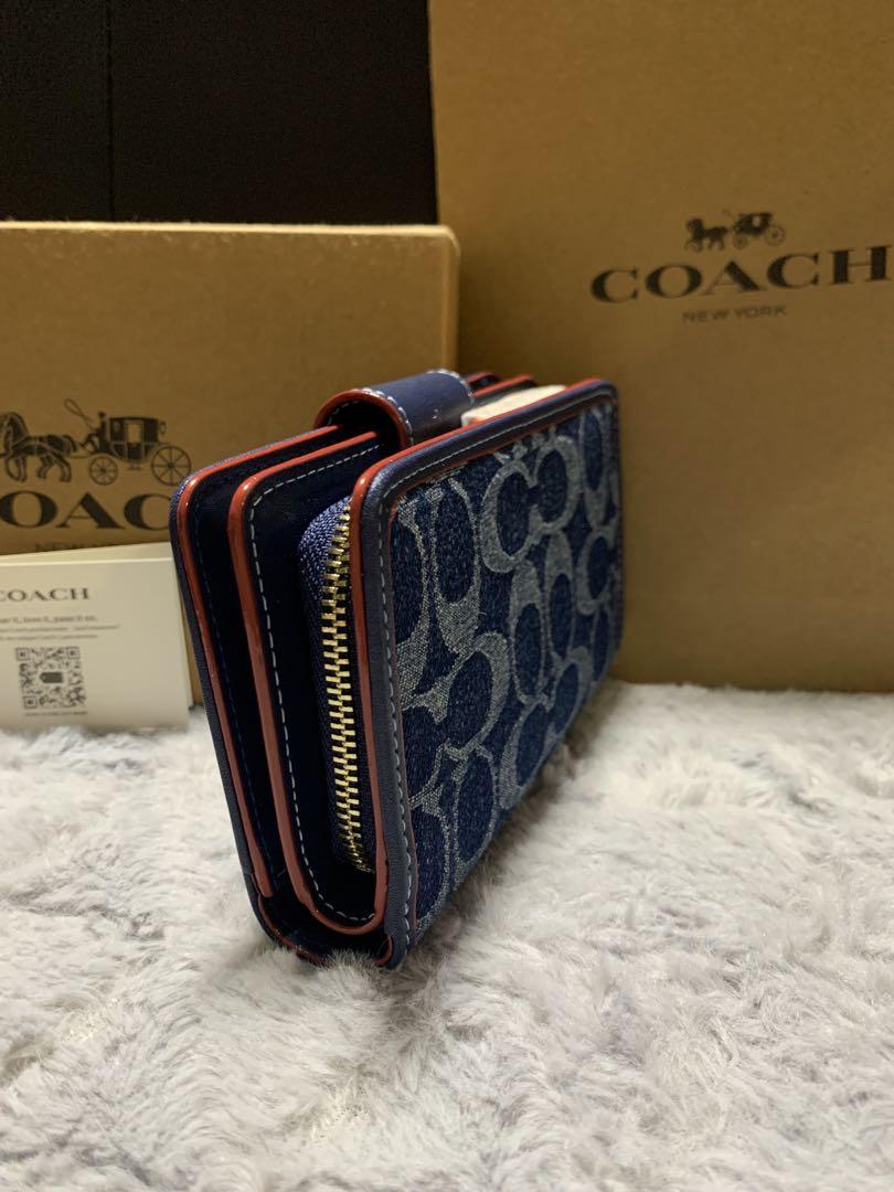 COACH 二つ折り財布 ネイビー デニム 未使用 COACH 二つ折り財布 ネイビー デニム - メルカリ