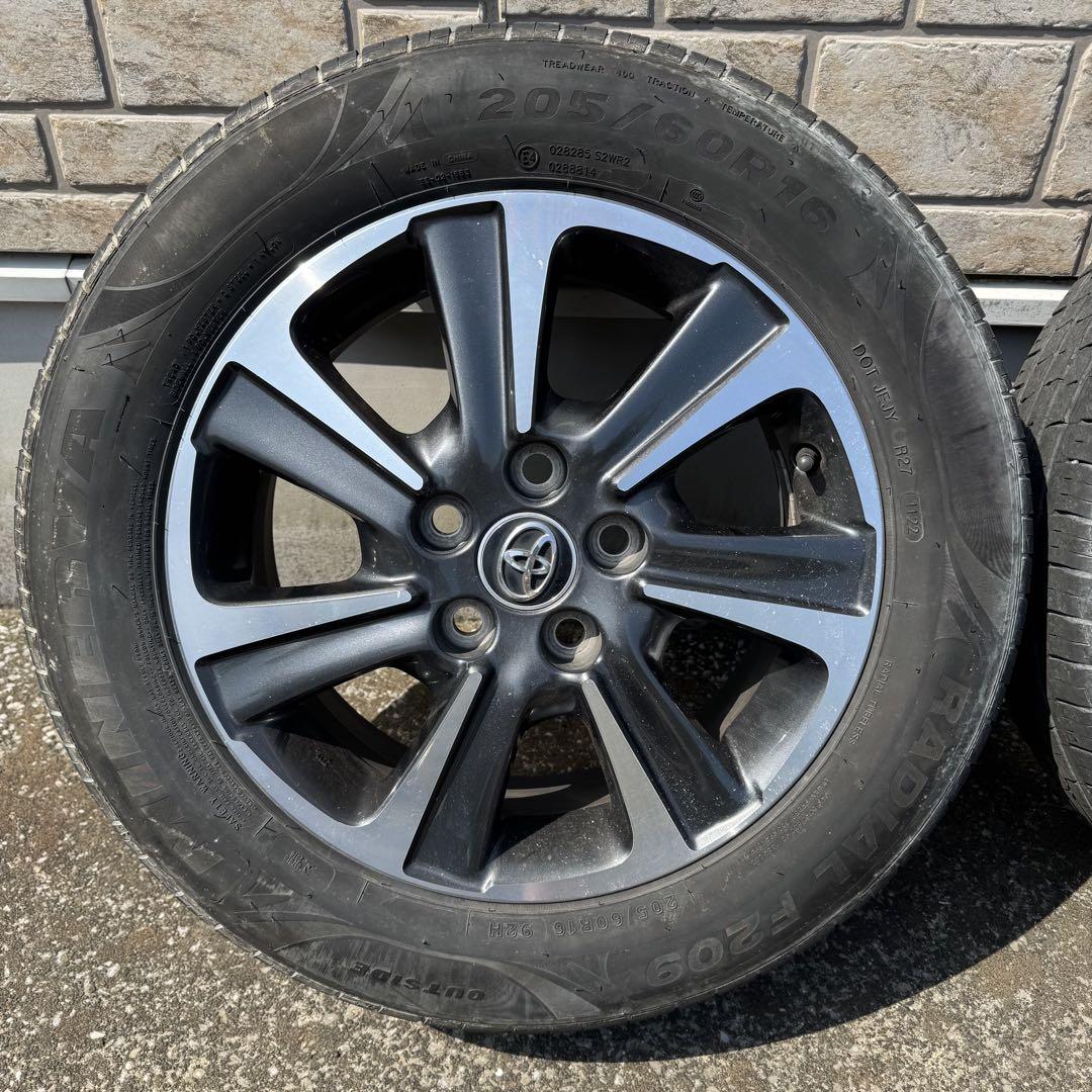 トヨタ 80 ヴォクシー 4本セット タイヤ 205/60R16 後期 純正
