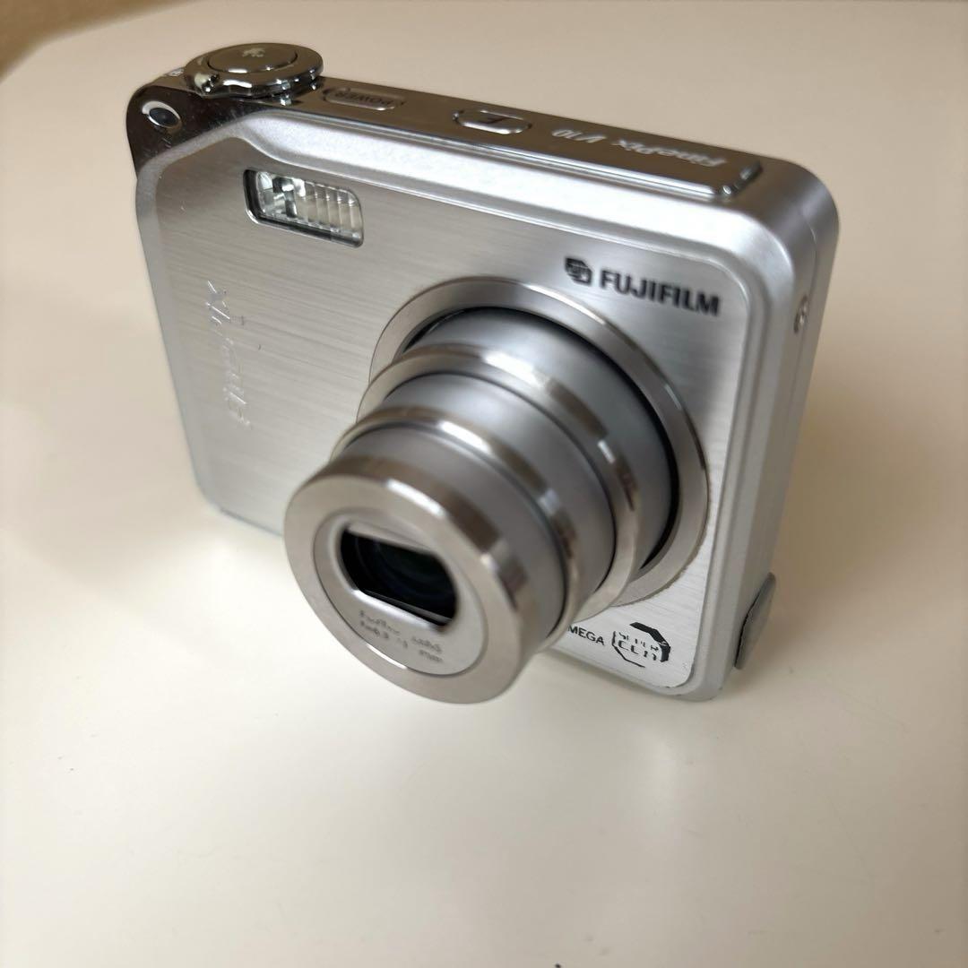 Fujifilm FinePix V10 メガピクセル コンパクトデジタルカメラ