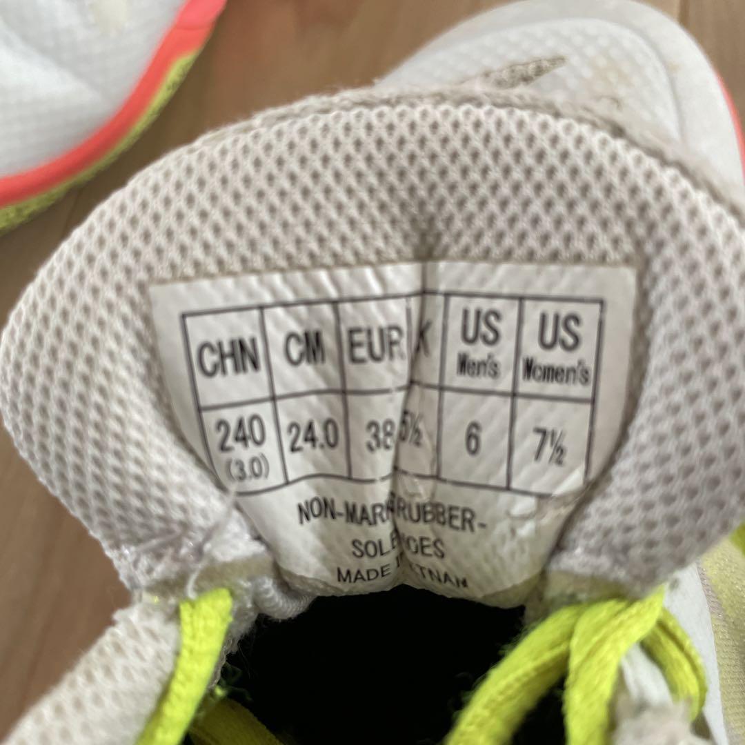 Yonex COMFORT Z バドミントンシューズ　24センチ