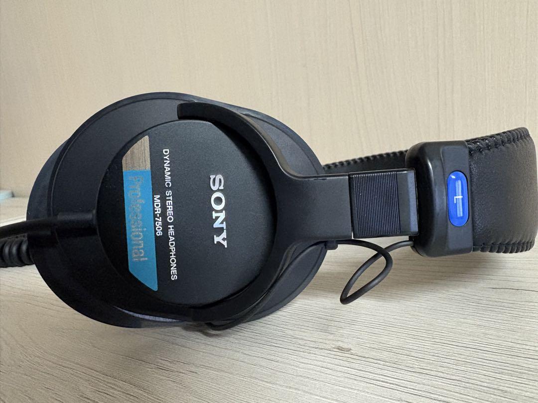 SONY MDR-7506 有線ヘッドホン　※イヤーパッド、ポーチなし