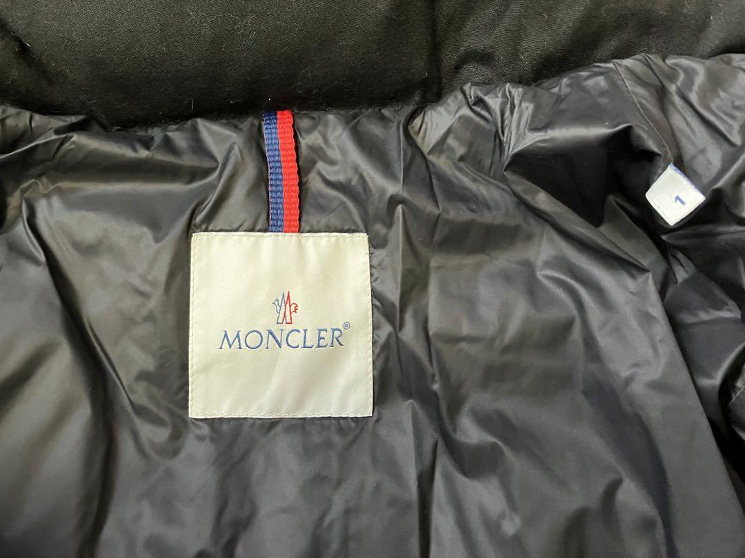 美品. MONCLER \"モンジュネーブル\" 確実正規品 ブラック T1 S