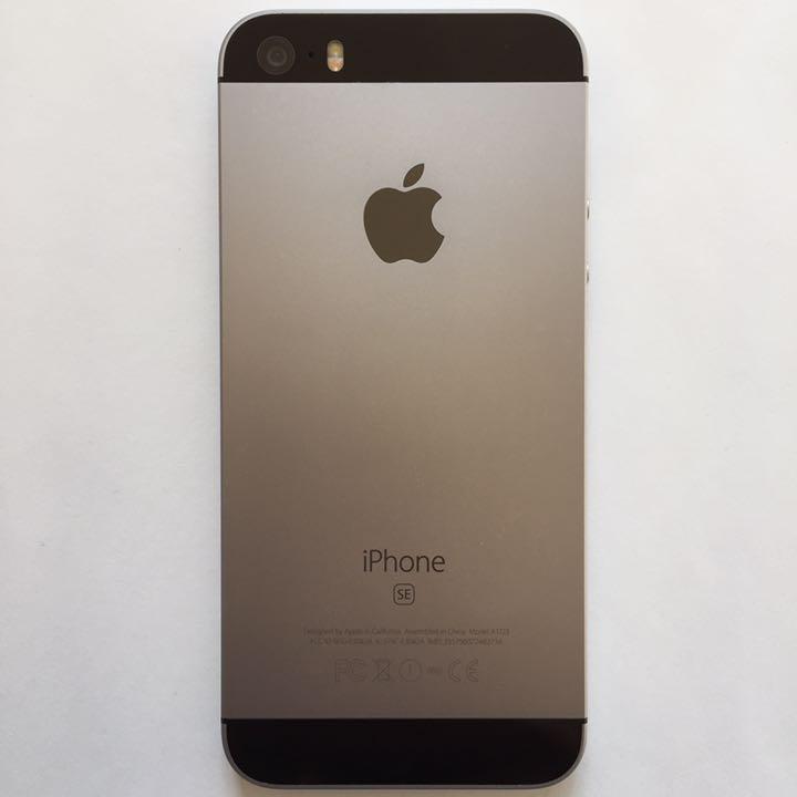 メルカリ Simフリー Iphone Se Space Gray スペースグレー スマートフォン本体 7 0 中古や未使用のフリマ