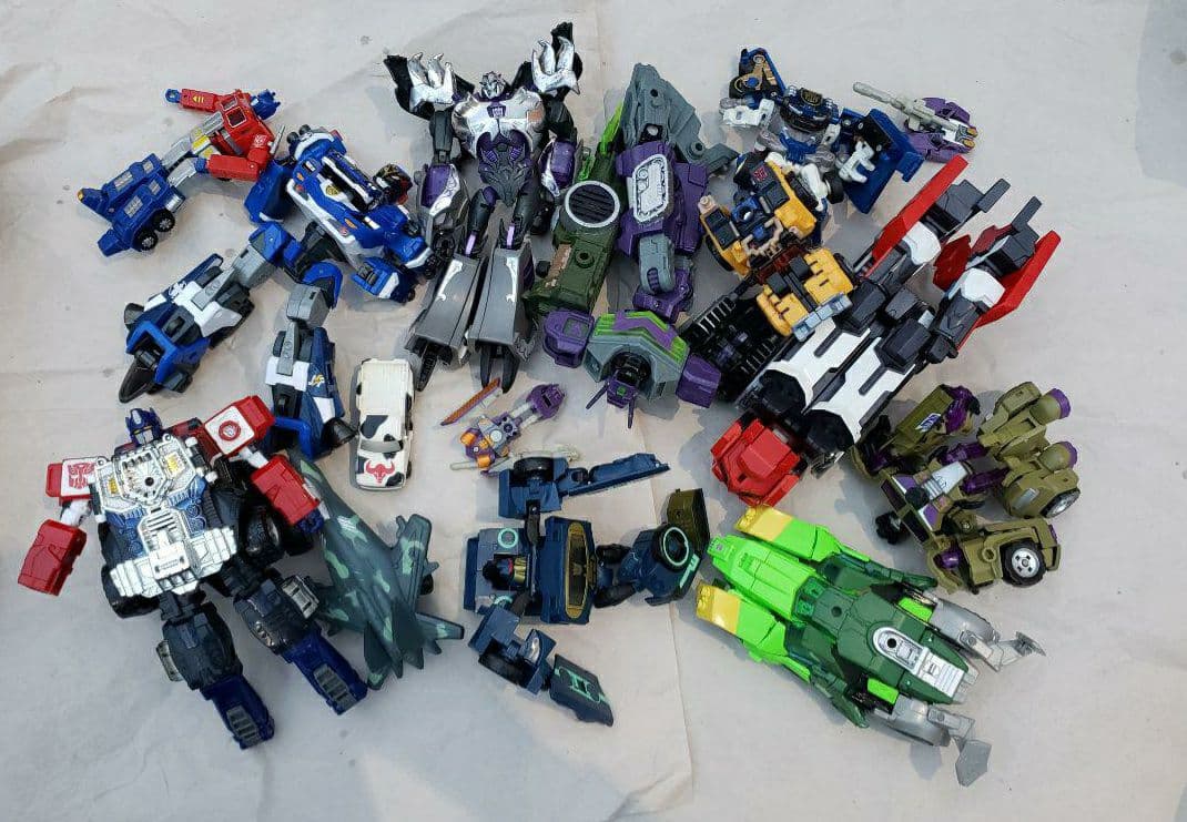 トランスフォーマー たくさん | www.ibnuumar.sch.id