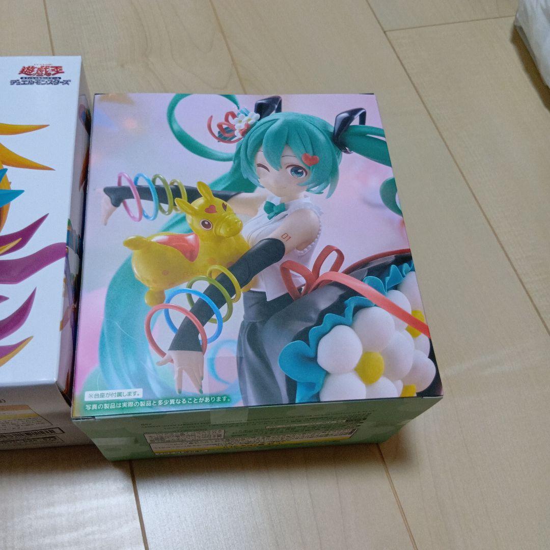 新品未開封品、プライズフィギュア　まとめ売り４９箱セット