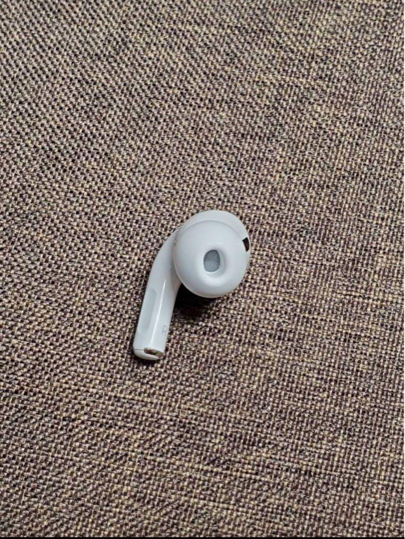 右耳 Apple AirPods Pro 第2世代 正規品 片耳031