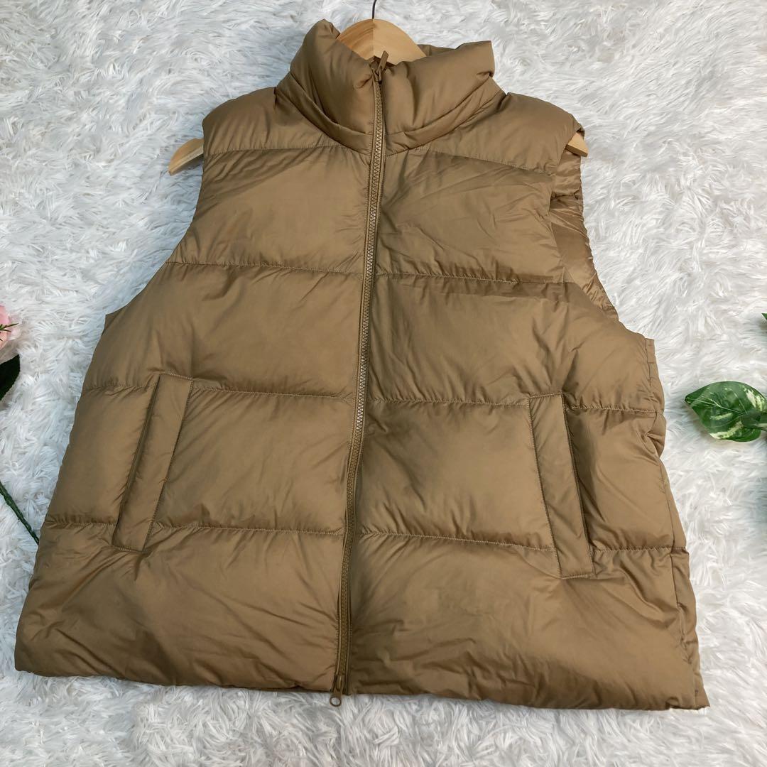 マイクラ 人気アイテム UNIQLO ユニクロ ダウンベスト ベージュ ノースリーブ xl ダブル ジャケット・アウター
