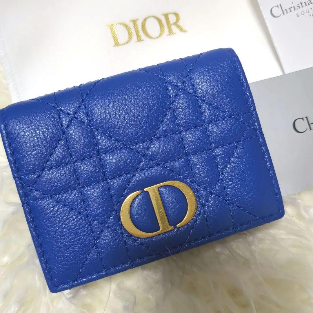 Dior のcaro grycineウォレット限定色 Dior のcaro grycineウォレット限定色