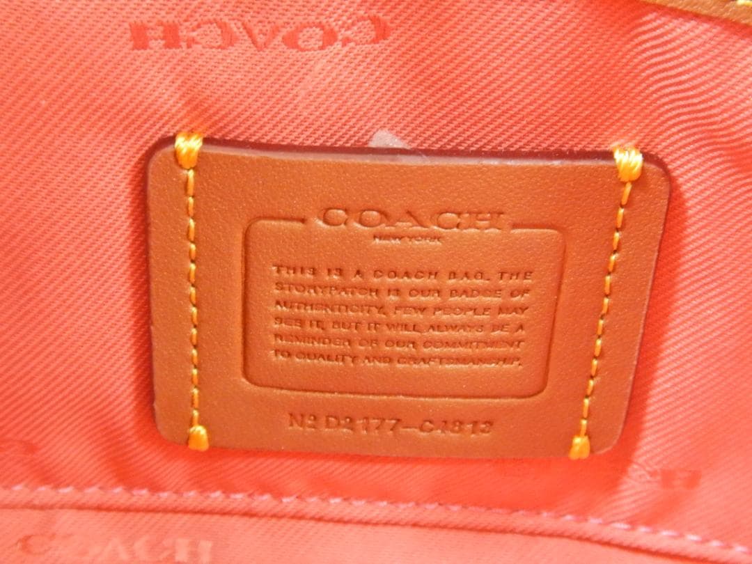 【未使用】COACH コーチ カメラバッグ C4813 ピンク ターンロック 【未使用】COACH コーチ カメラバッグ C4813 ピンク ターンロック