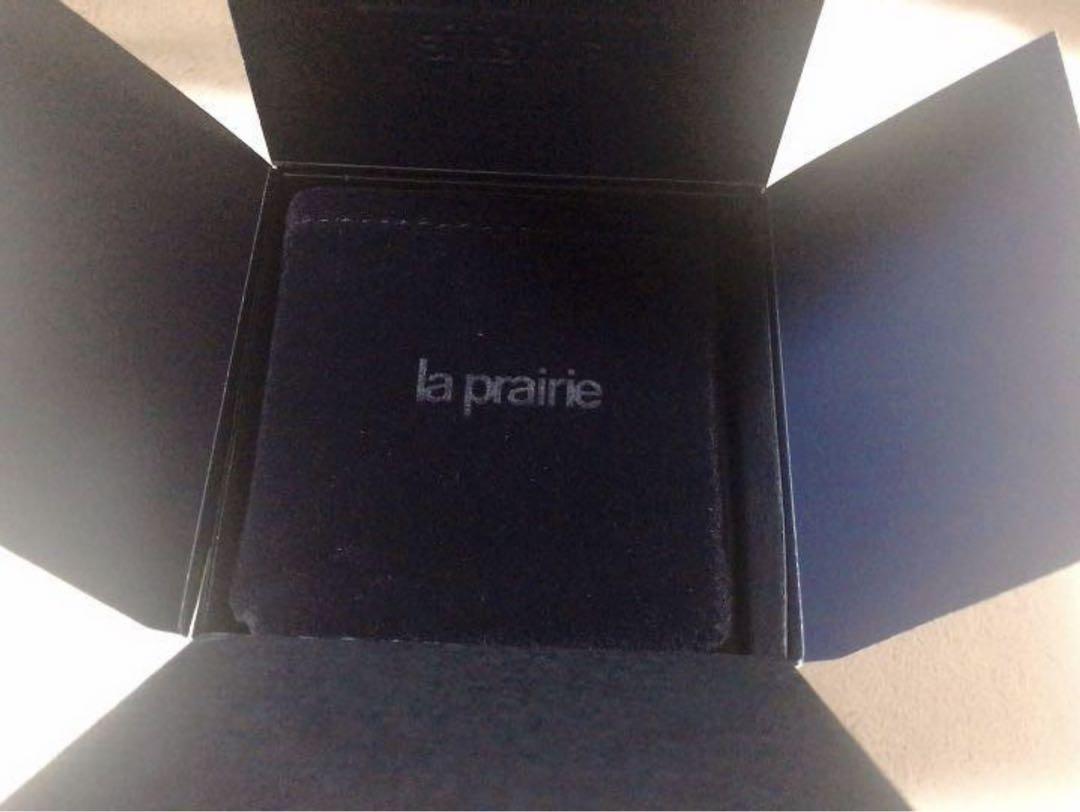la prairie パウダーファンデーション NC-05