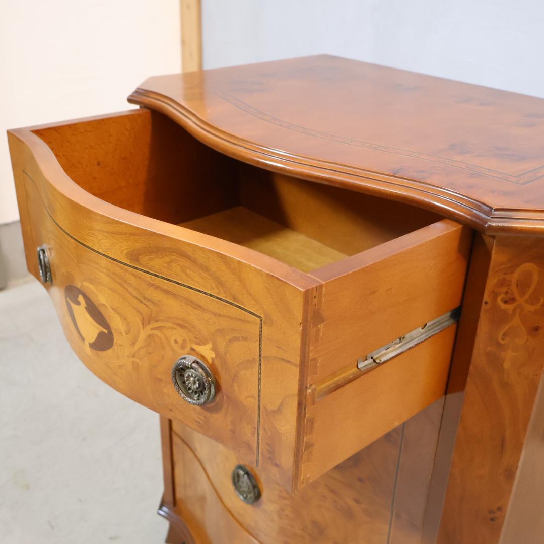 アンティーク調 ウォールナット 象嵌細工 4段チェスト エレガント リビング収納 アンティーク調 ウォールナット 象嵌細工 4段チェスト エレガント リビング収納