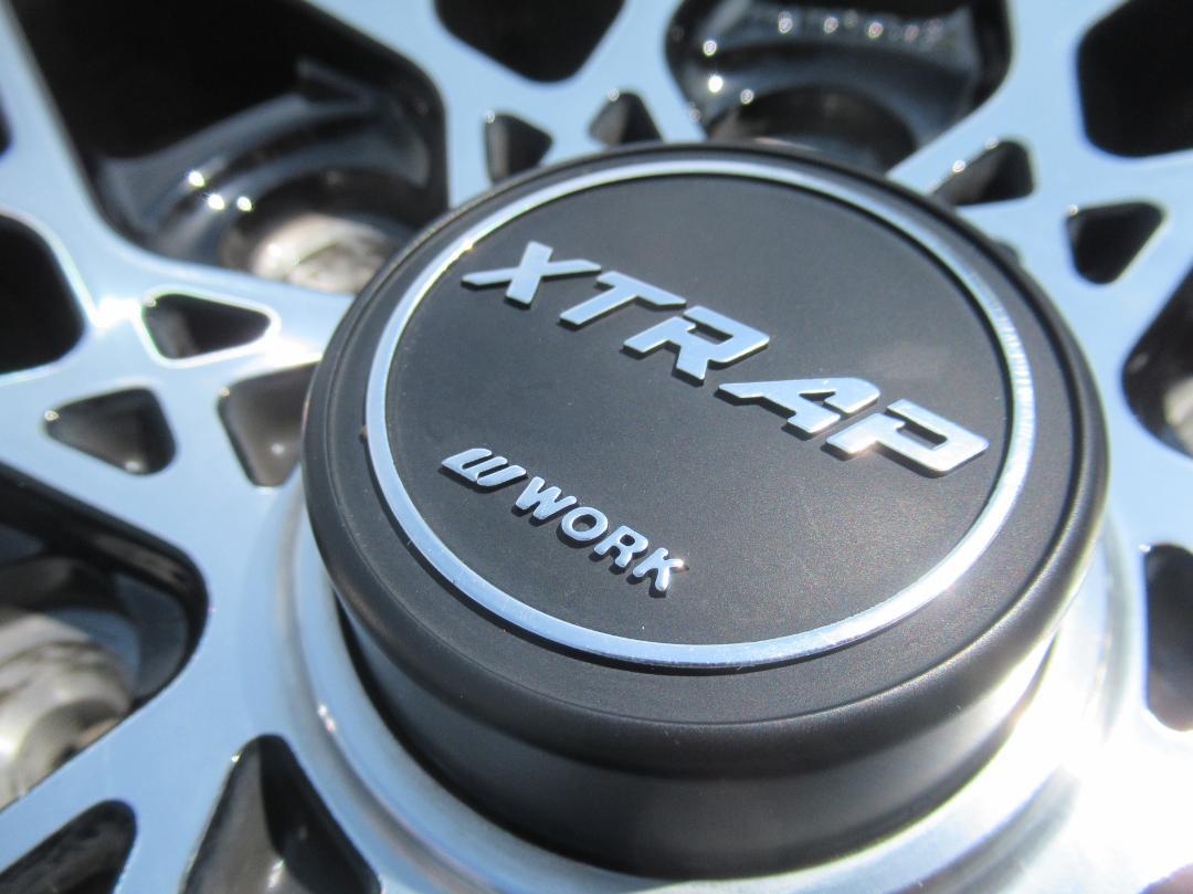 超安い品質 work XTRAP 215/60R17 ホワイトレター 200系ハイエースに タイヤ・ホイール