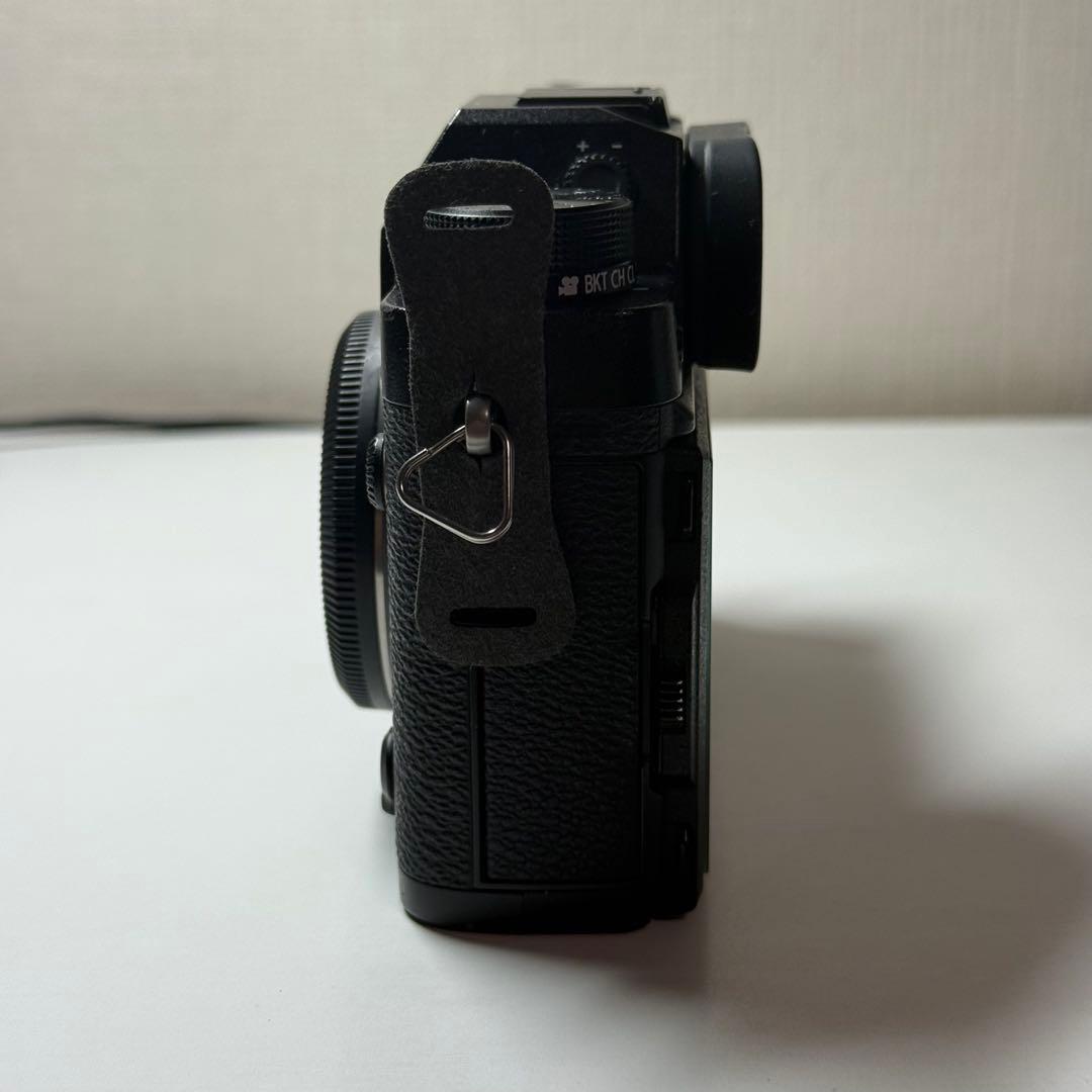 FUJIFILM X−T2、レンズ2点(単焦点23mmとズーム55-200mm) FUJIFILM X−T2、レンズ2点(単焦点23mmとズーム55-200mm)