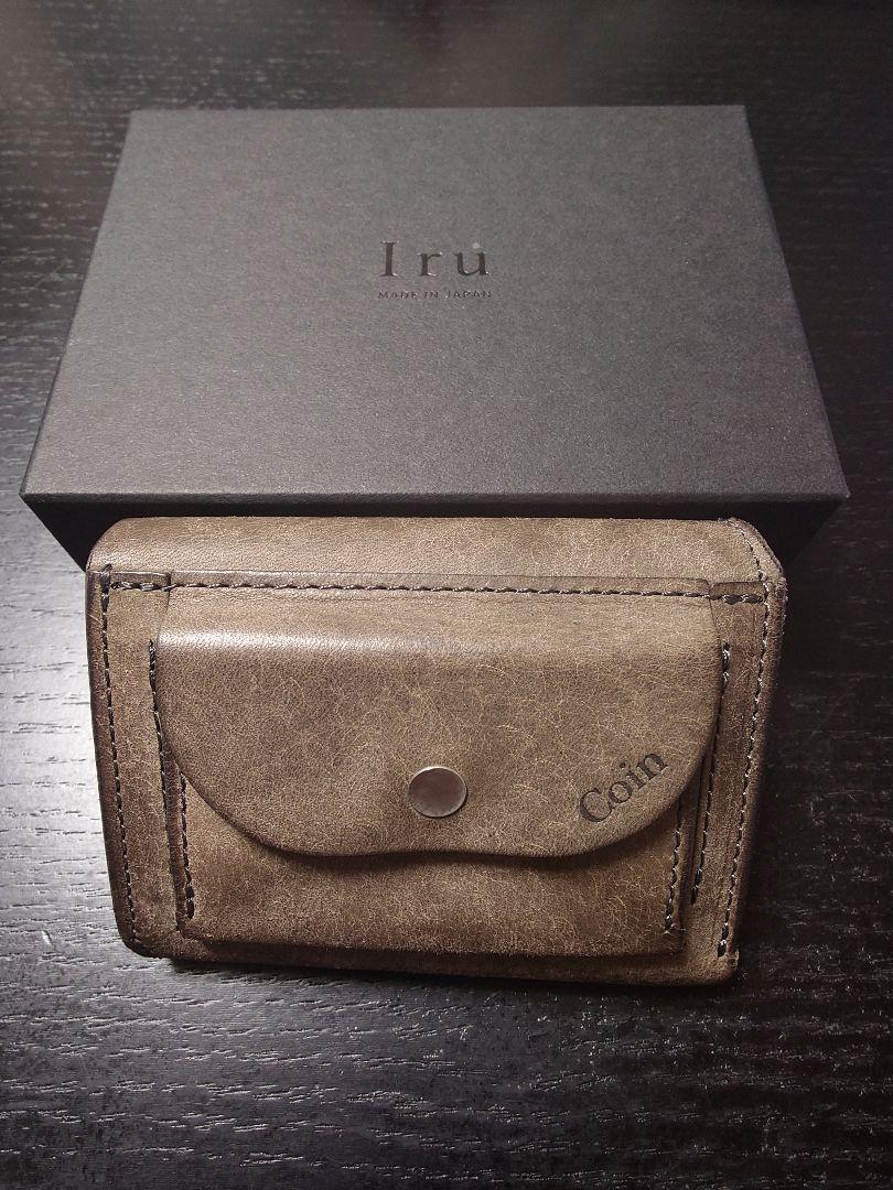 Iru 財布 コンパクトウォレット グレー 池之端銀革店
