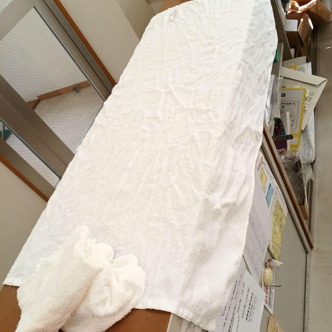 ⚫バスタオルウエス 白100枚 ○薄め○B級品○ ○圧縮梱包