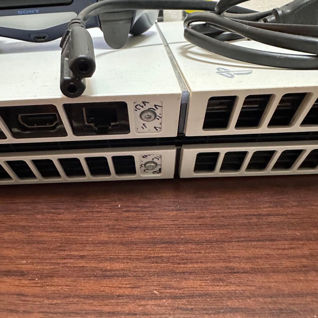 PS4 本体 おまけ付き ※説明をよくお読みください。 PS4 本体 おまけ付き ※説明をよくお読みください。