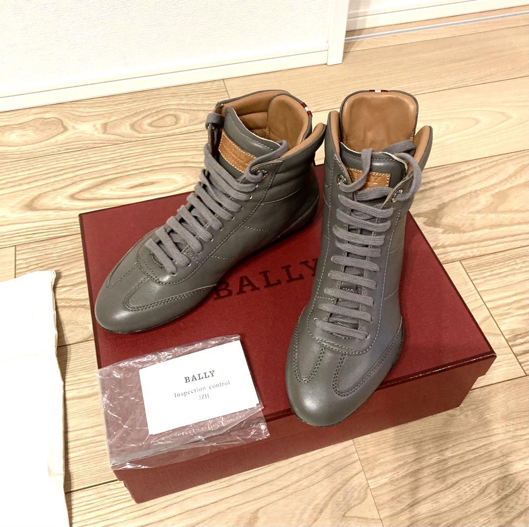 新品未使用 BALLY~バリー バリーライン バックジップ 22.5㎝