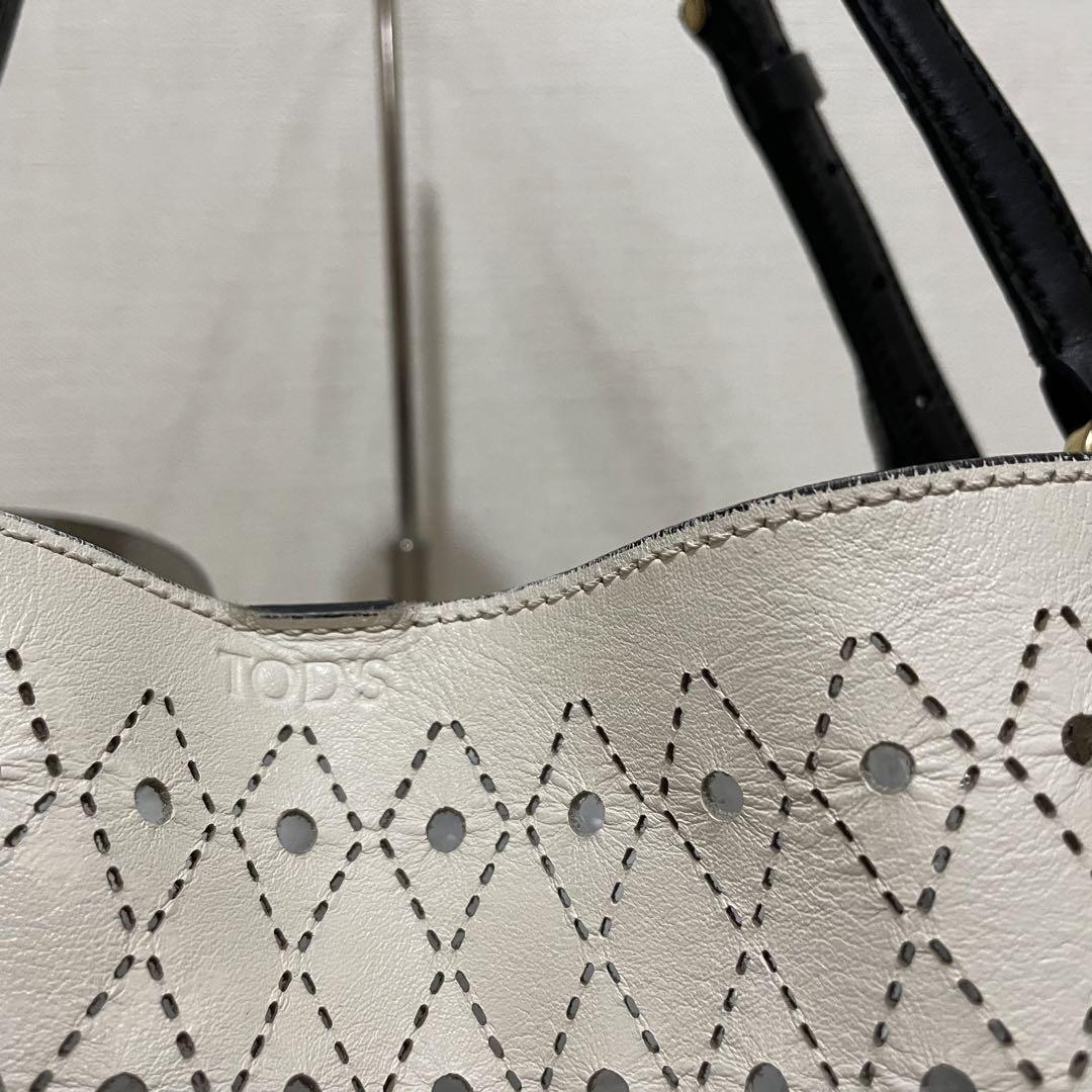 暖色系 《美品》TOD'S (トッズ)レザー ハンドバッグ ホワイト×ダーク