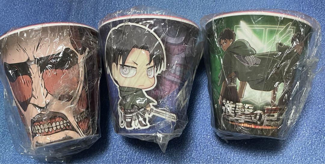 進撃の巨人　まとめ売り　コップ　ラバー　フィギュア　だるま