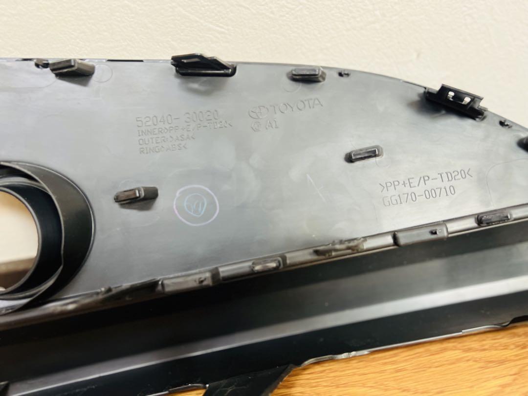トヨタクラウンRS フォグカバー 左右 ARS220/AZSH20（クラウン
