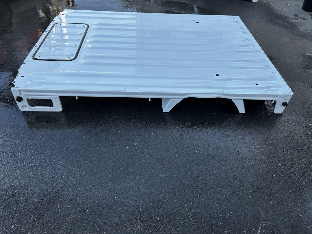 スズキ　キャリイ　荷台　ホワイト　あおりなし