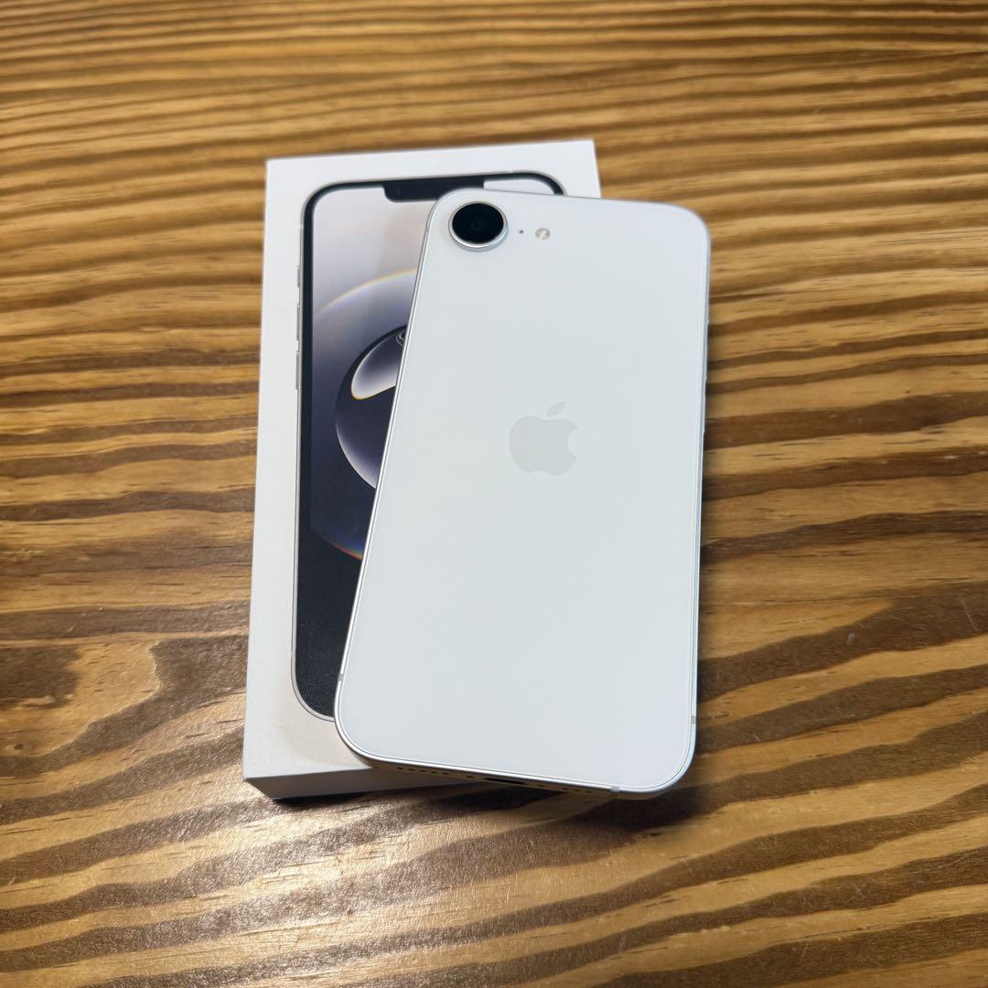 ほぼ未使用] iPhone16e ホワイト 256GB - メルカリ
