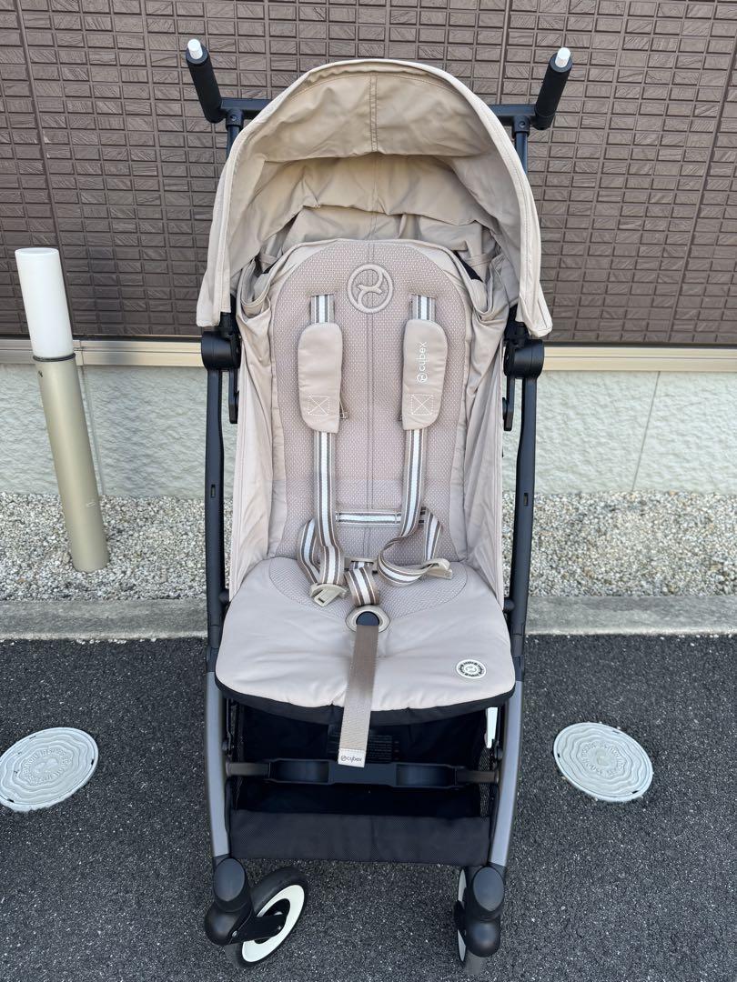 アーモンドベージュ