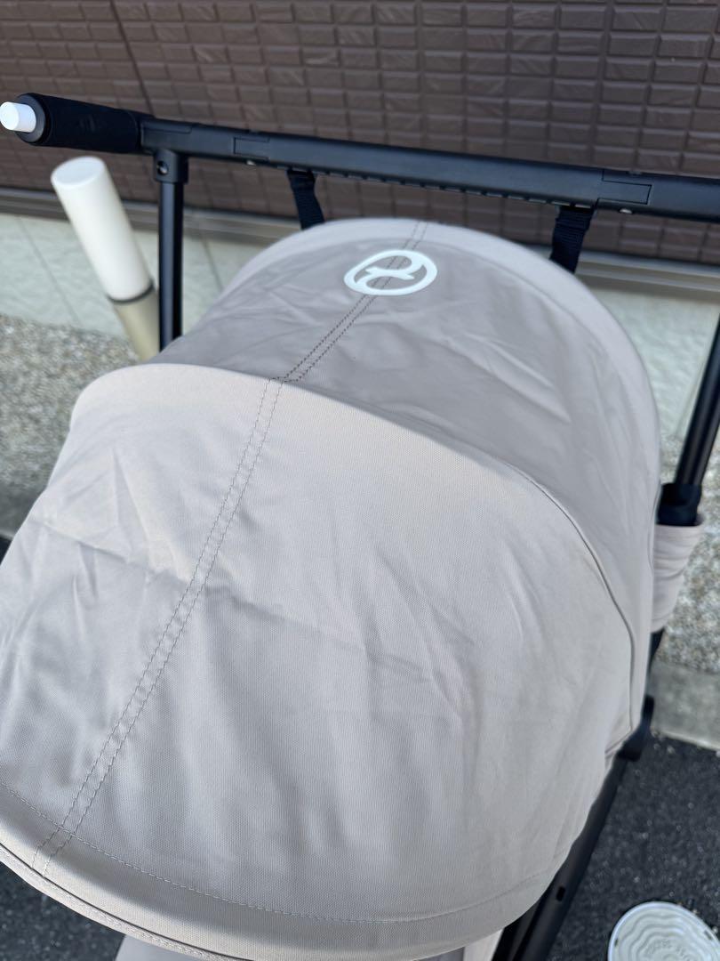 アーモンドベージュ ベビーカー