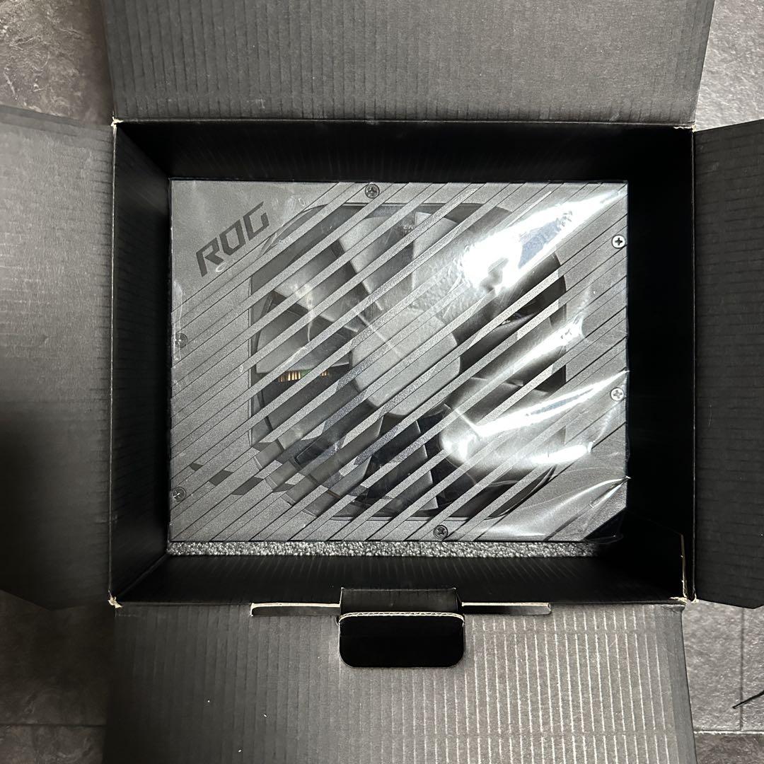 ト*リ様 rog thor 1200w