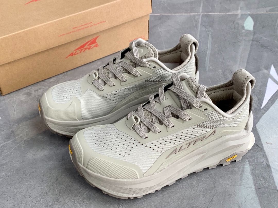 ALTRA アルトラ 登山靴 トニーカー レッキングシューズ