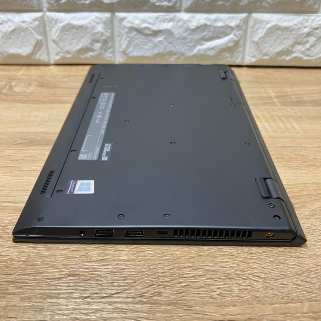 良品!薄型軽量!VAIO Pro 第8Corei5!新品SSD!RAM8GB