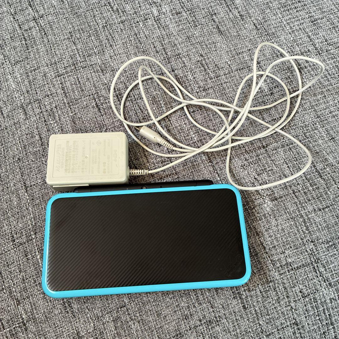 New 2DS LL ブラック/ブルー 充電器付き