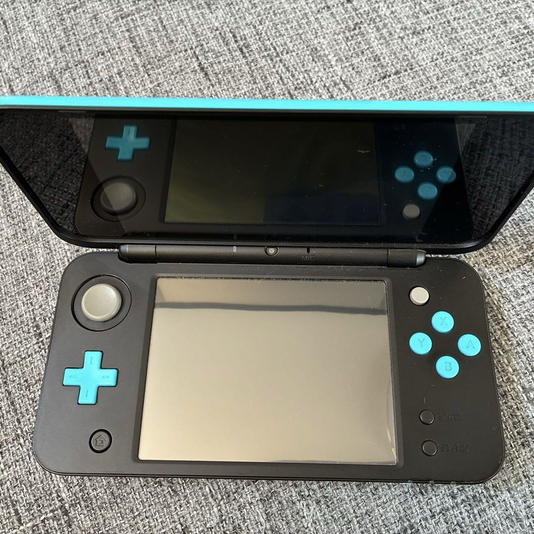 New 2DS LL ブラック/ブルー 充電器付き