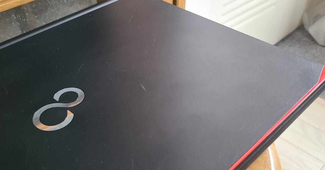 富士通 LIFEBOOK A576/P Win11 i5/8G/SSD256GB