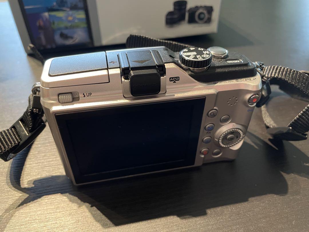 Olympus PEN E-PL2 シルバー レンズ2本付き