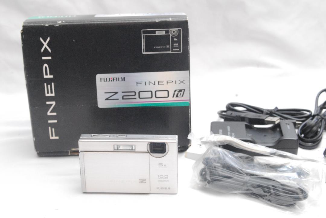 FUJIFILM FinePix Z200fd (良品） - メルカリ