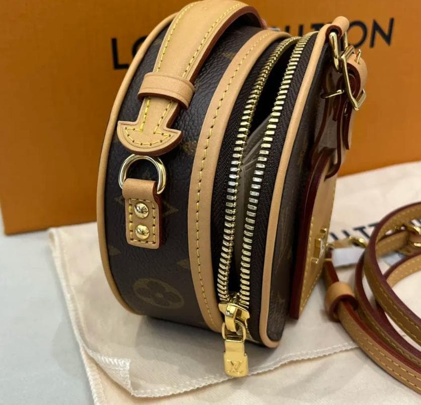 Louis Vuitton ラウンドポーチ ブラウンLOUIS VUITTON