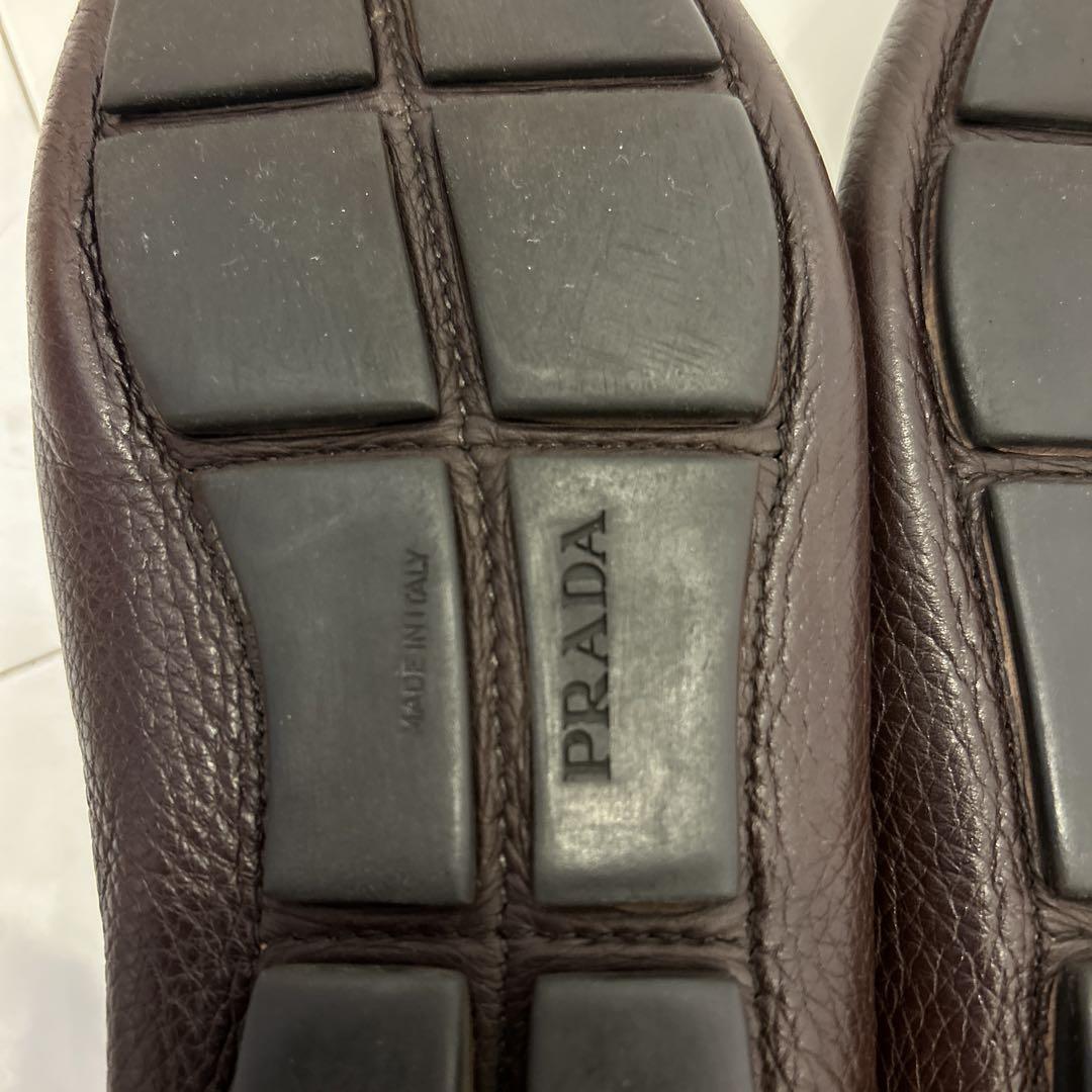 卍 PRADA
