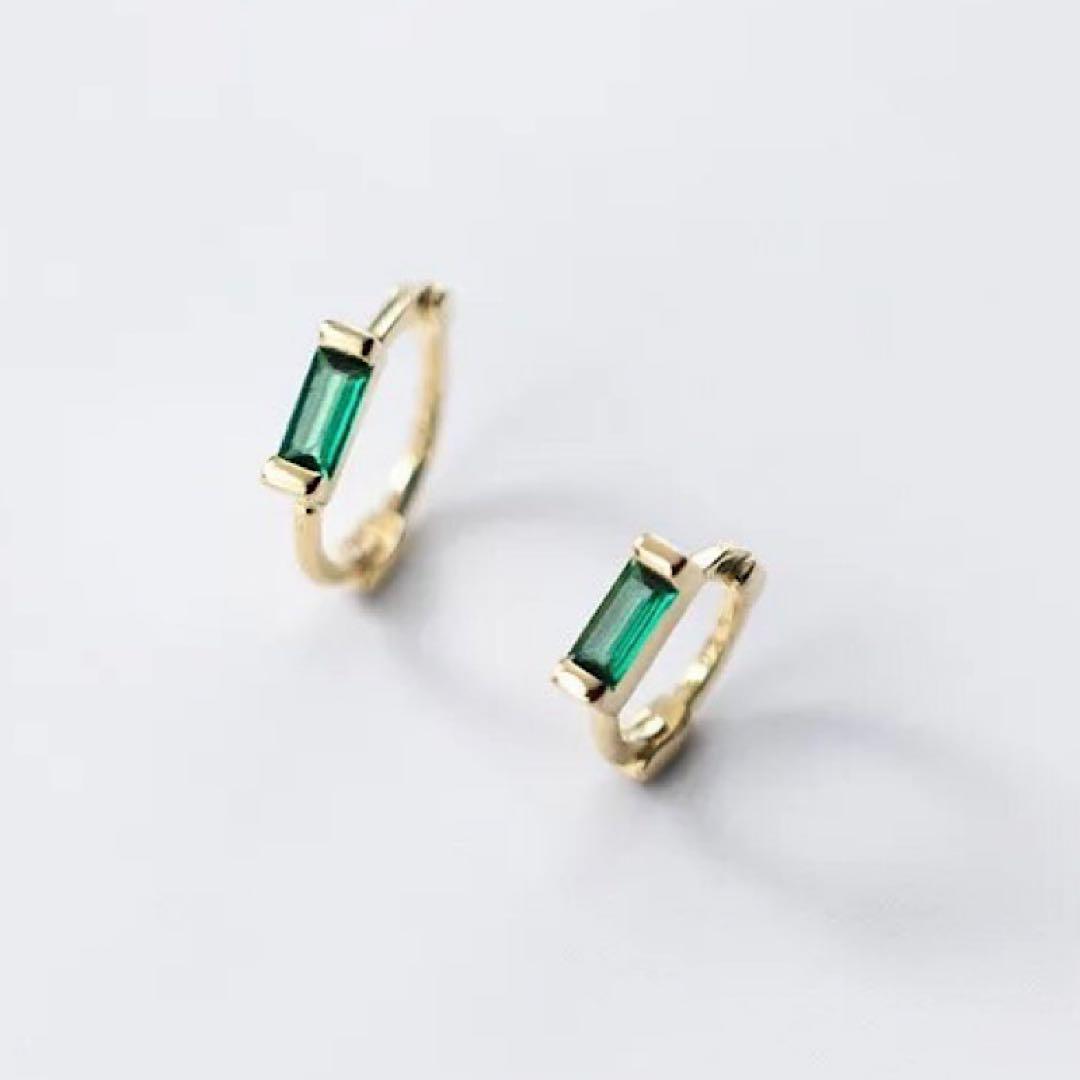 084Pa【スタイリッシュ】ピアス エメラルド フープ S925 K18コート