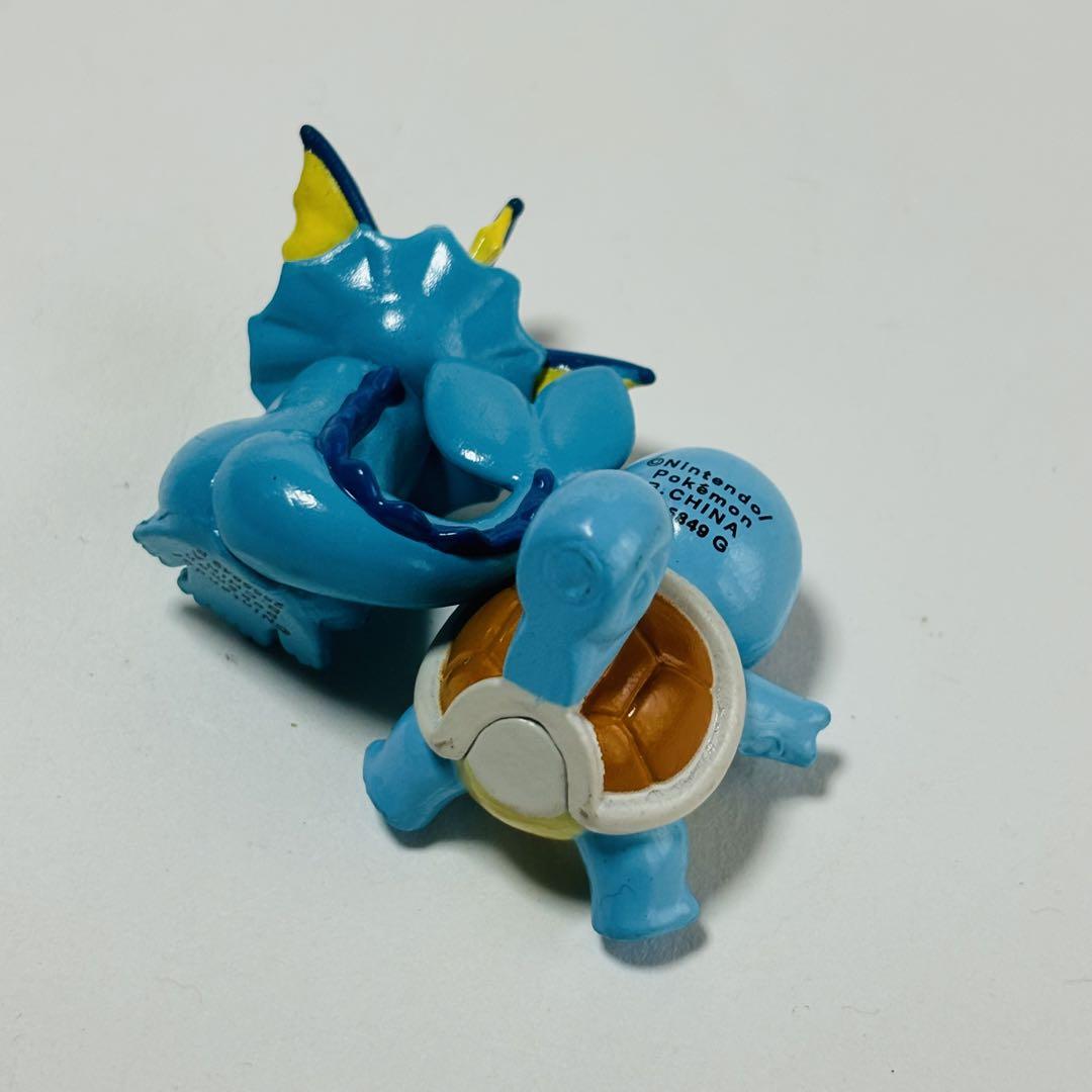 ポケモン びっくらたまご シャワーズ ゼニガメ フィギュア