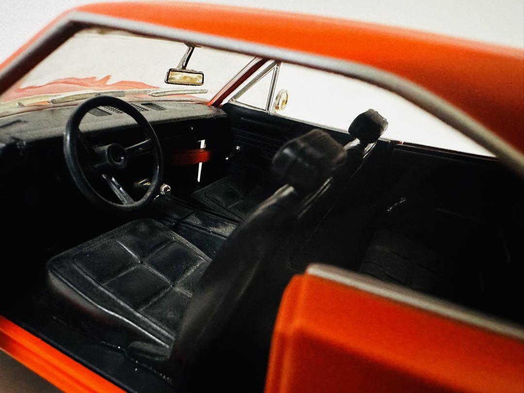 HWホットウィール/'69Dodgeダッジ Chargerチャージャー 1/18